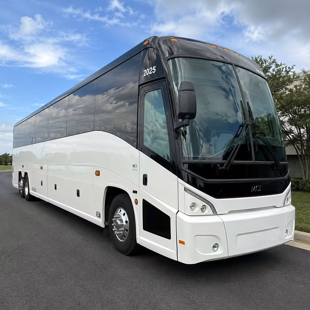 employee shuttle services that keep your pembroke pines workforce moving