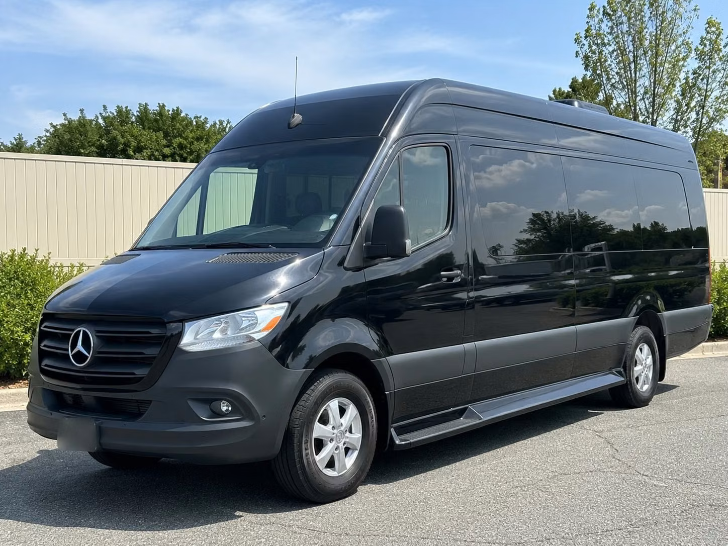 from executive sprinter transfers to full charter bus airport shuttles pembroke pines groups find their fit here